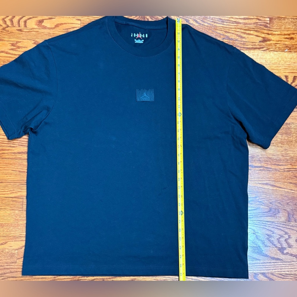 Gorgeous Flight Essential Jordan T-shirt!!! - Picture 6 of 6